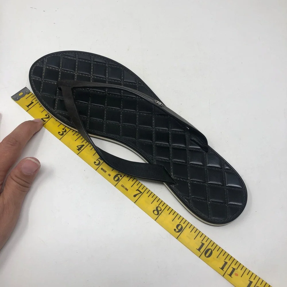 Chanel Quilted Leather Flip Flops 40 EU 9 US Black CC Logo Thong Sandals